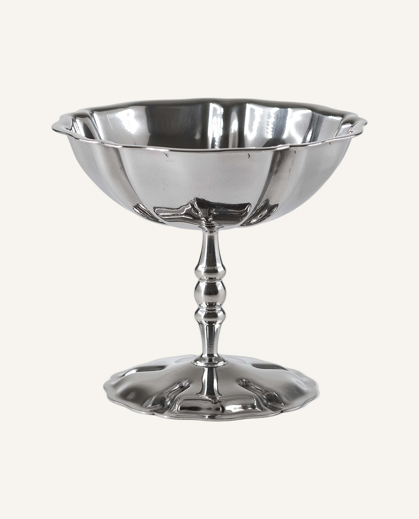 Scalloped Stainless Coupe