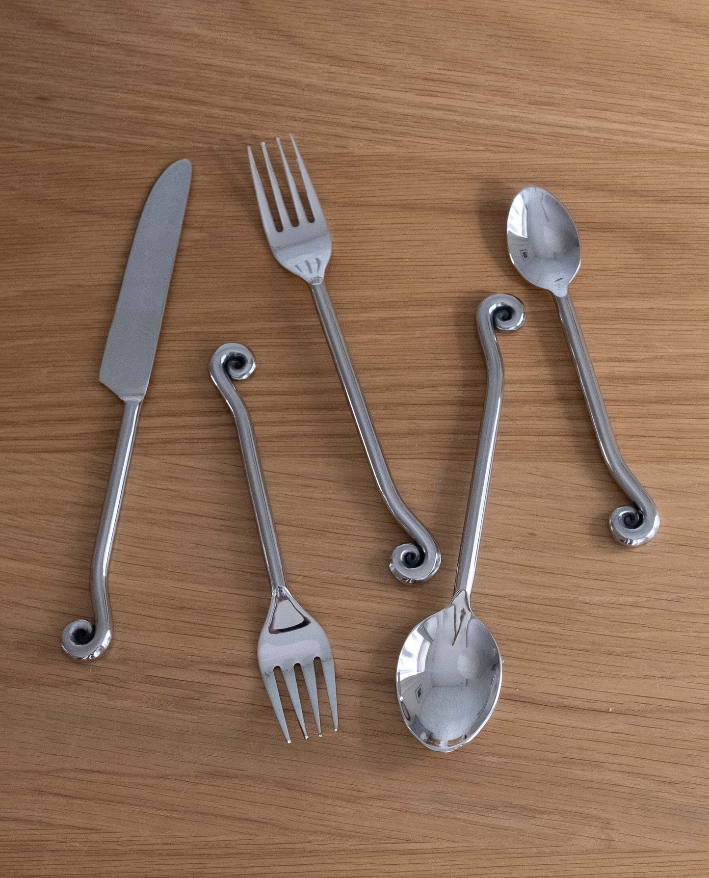 Five-Piece Spiral Flatware Set
